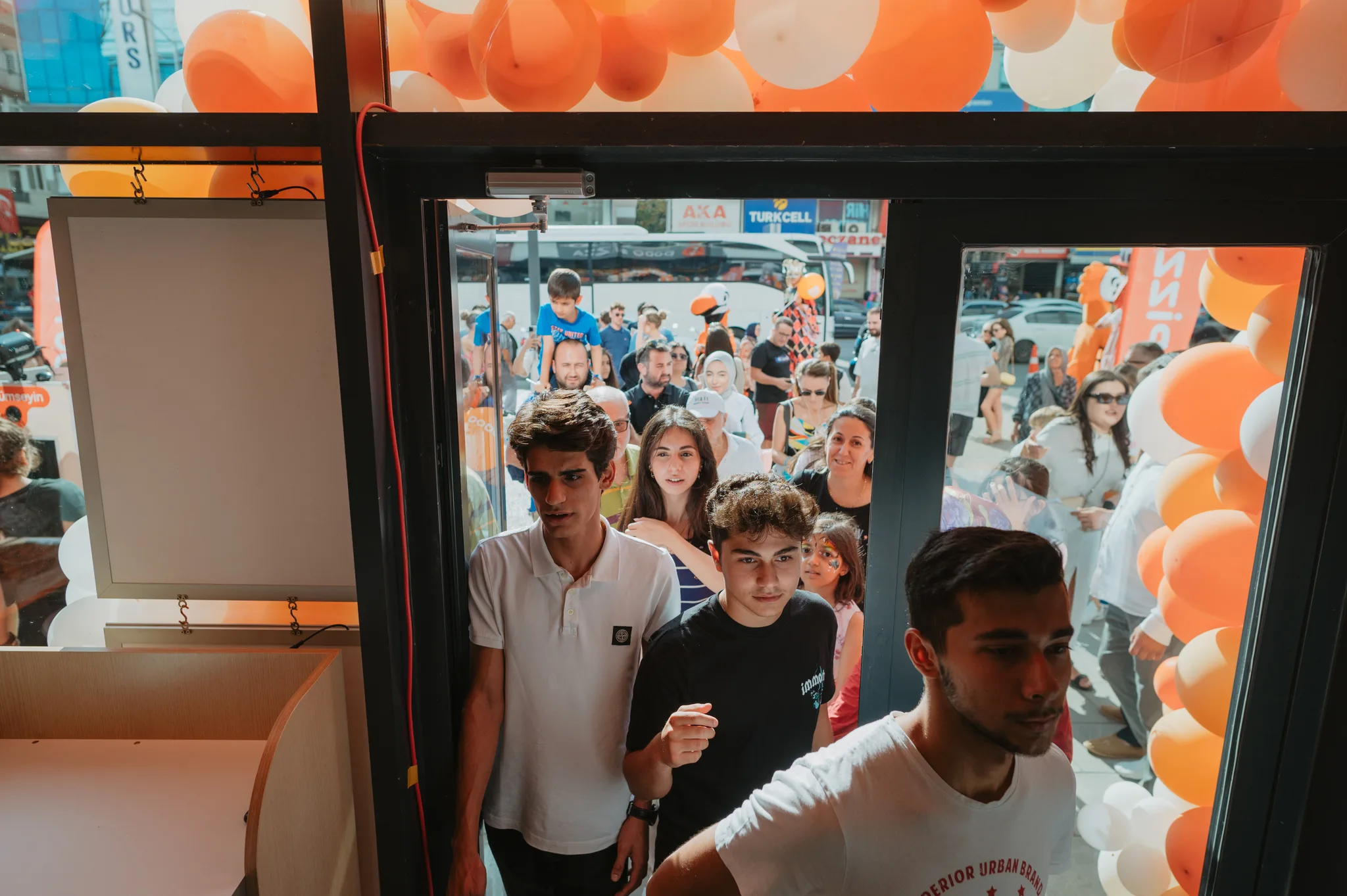 Foodservice Market Maturity: Saturation Signs & Growth Indicators